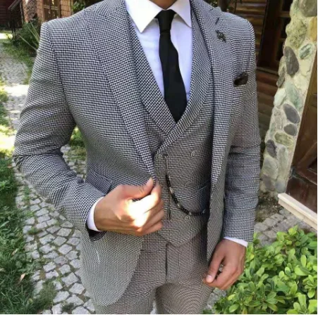 

Handsome Groomsmen Wool blend Groom Tuxedos Mens Wedding Dress Man Jacket Blazer Prom Dinner (Jacket+Pants+Tie+Vest) A127