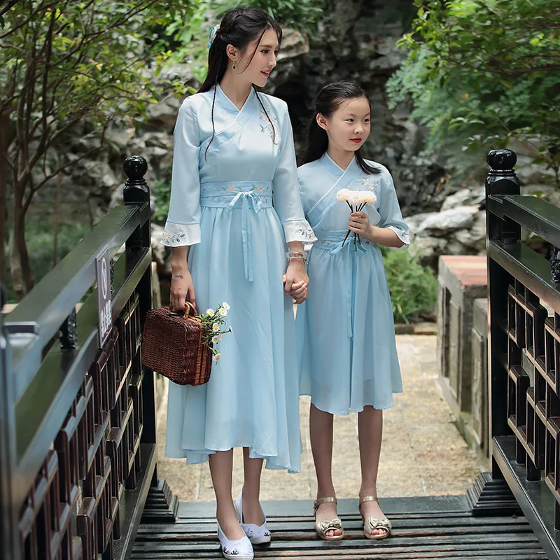 

2019 Spring And Autumn New Style Retro Embroidered han dynasty Element Capri Princess Sleeve Mid-length Dress Parent-child Match
