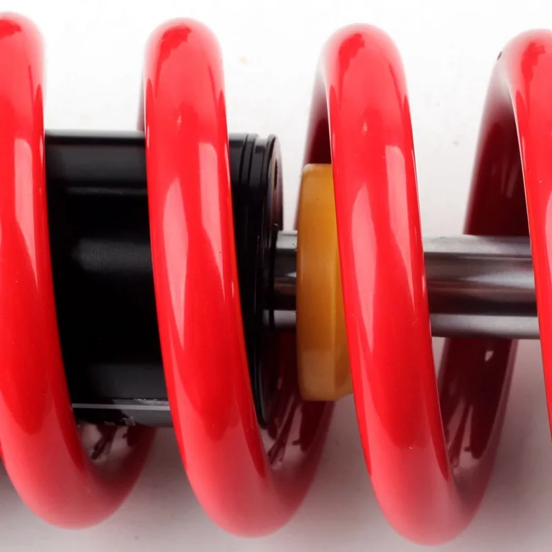 12507904228_1826225237