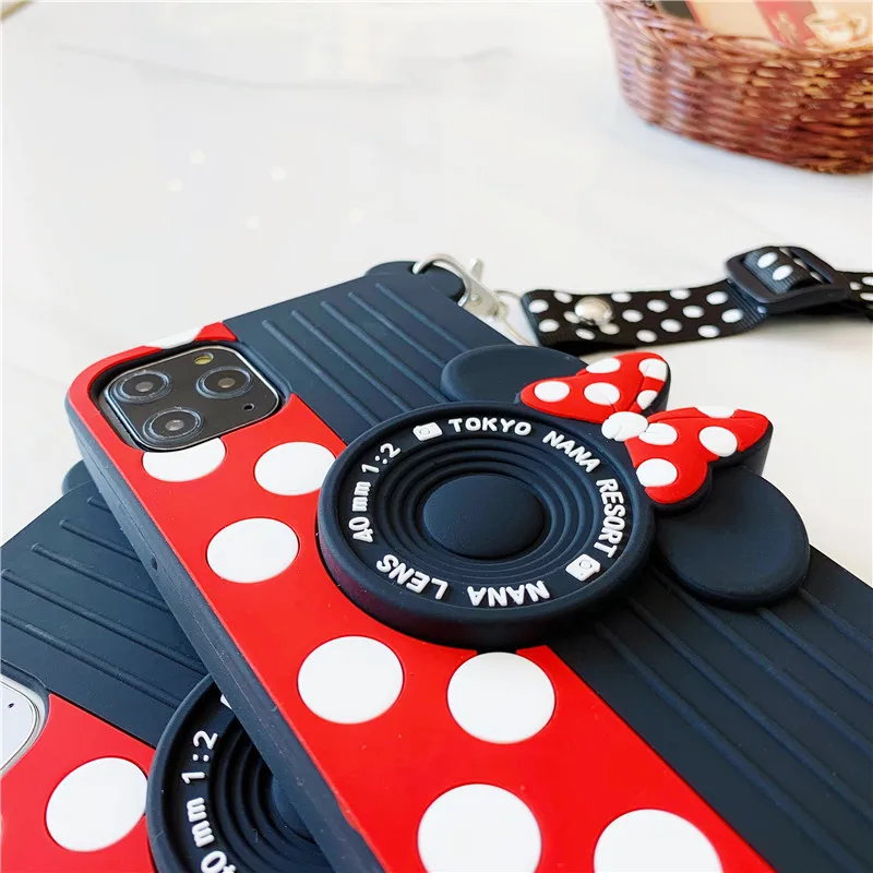 12462529605_1978892369