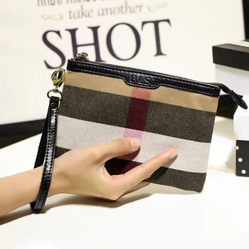 

Women's Plaid Clutch Fashionable Cosmetic Bag