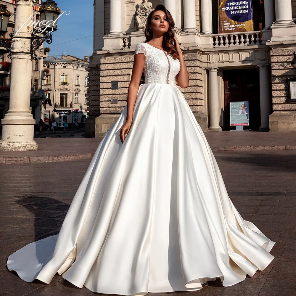 

Fmogl Sexy Backless Short Sleeve Matte Satin Lace Wedding Dresses Luxury Appliques Beaded Court Train Vintage Bridal Gowns