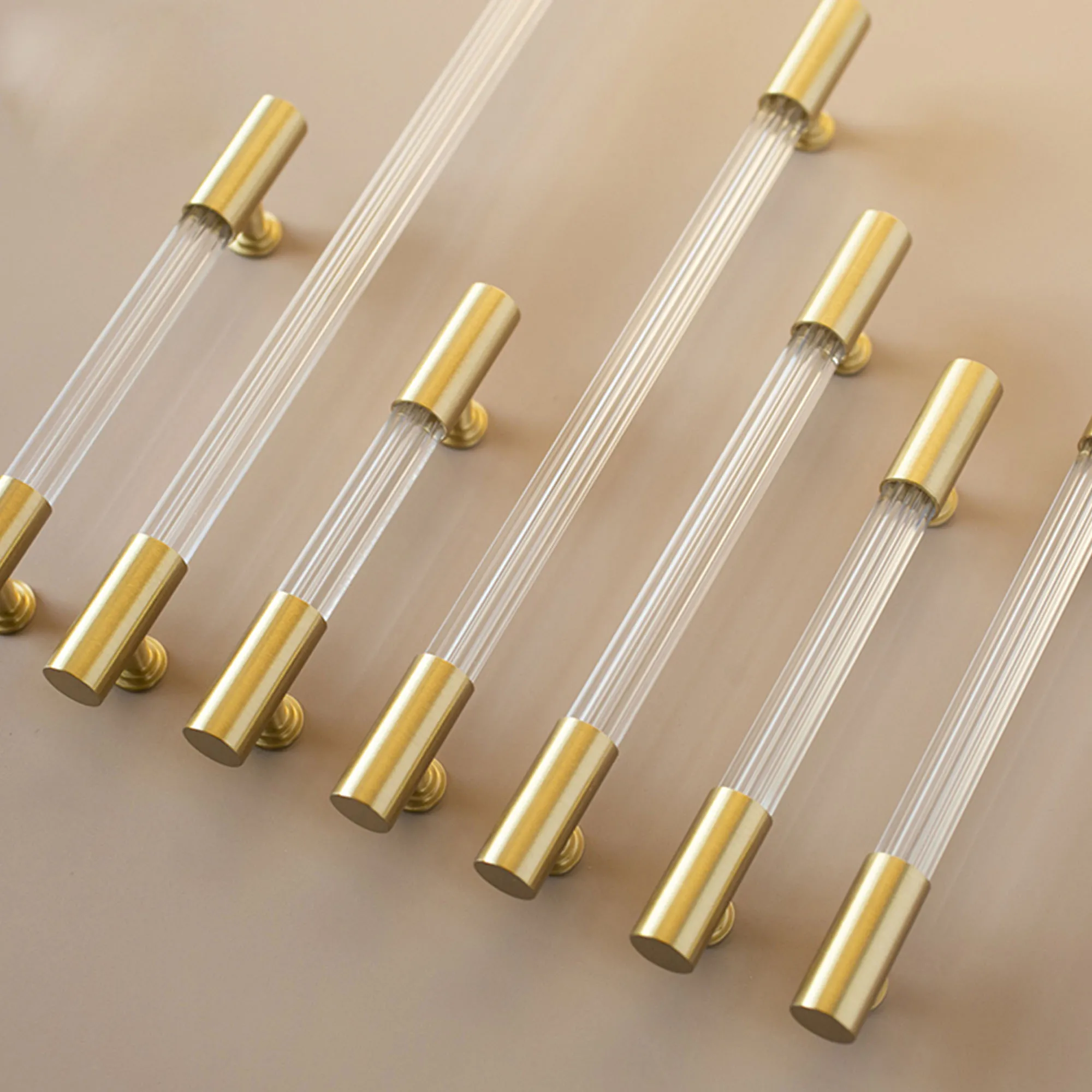 Mfys Acrílico Mais Latão Móveis Alças de Ouro Transparente Gabinete Lidar com Moderno Simples Cozinha Aceessories Porta Puxa Ferragem