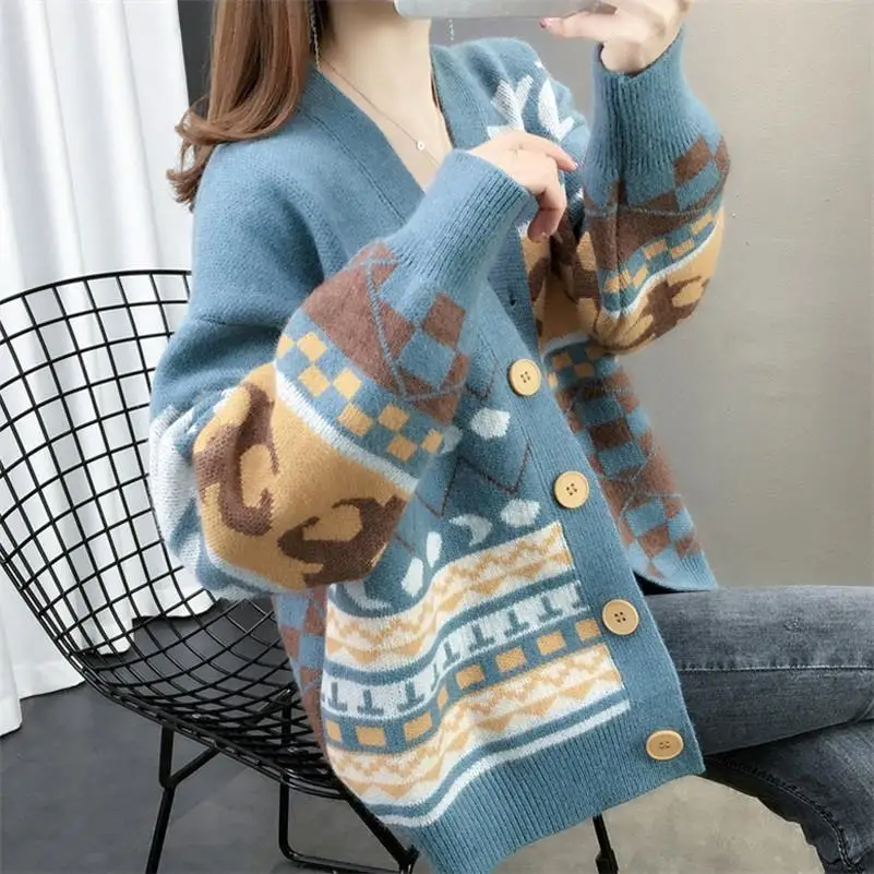 

2020 new knitted cardigan coat for women in spring and Autumn