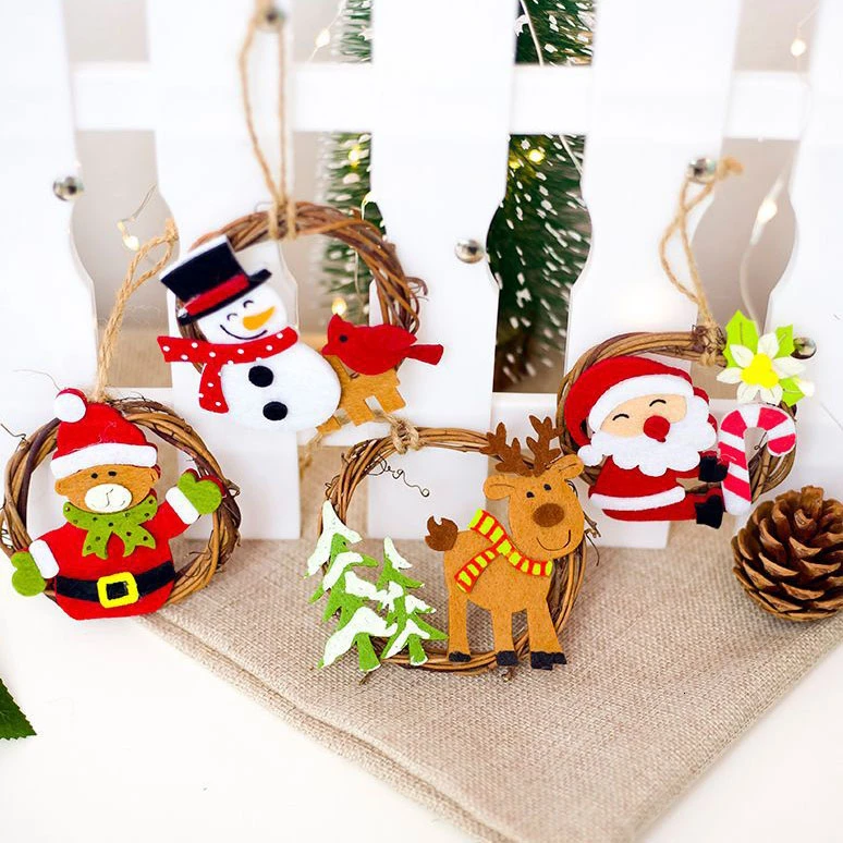 1Pcs 8*8cm Santa Deer Felt Rattan Circle Christmas tree Pendant Hanging Ornament New Year Xmas Party Decoration Supplies 62866