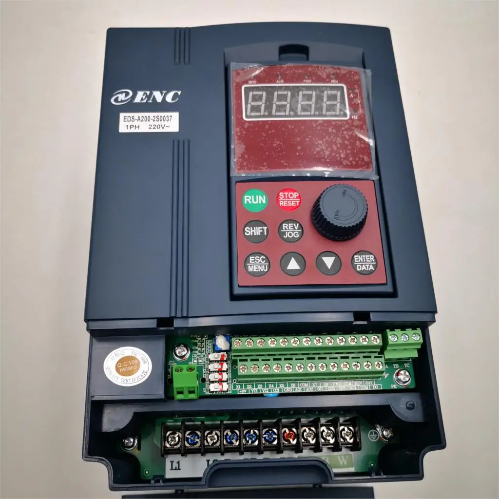 Частотно-регулируемым приводом инвертор частотно-регулируемым приводом 3.7KW Eds-A200-2S0037 yineng инвертор для 220 В однофазный двигатель