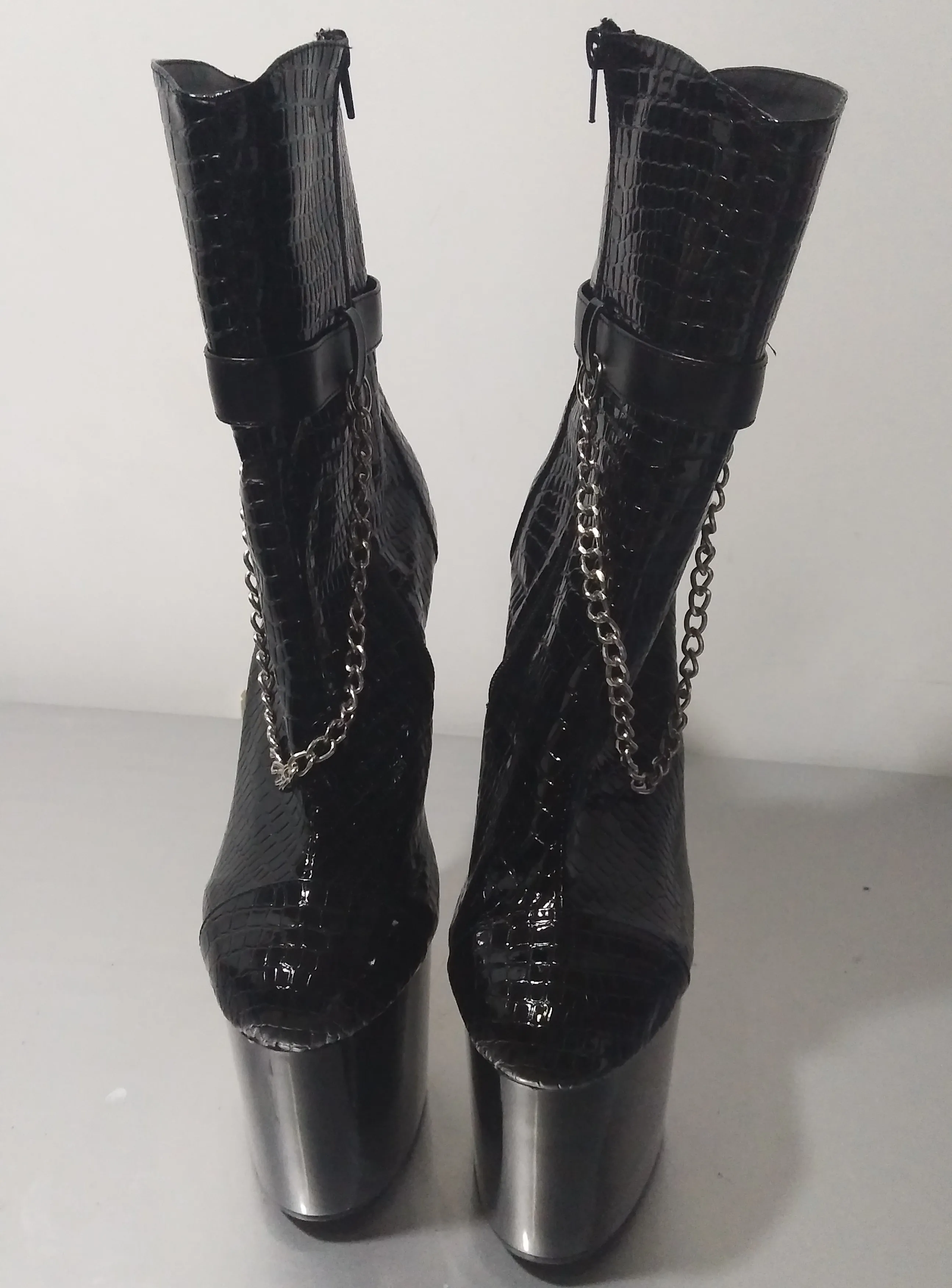 8 inch women short boots winter punk motorcycle boots 20cm gold chain Platform high heels party shoes dress ankle boots