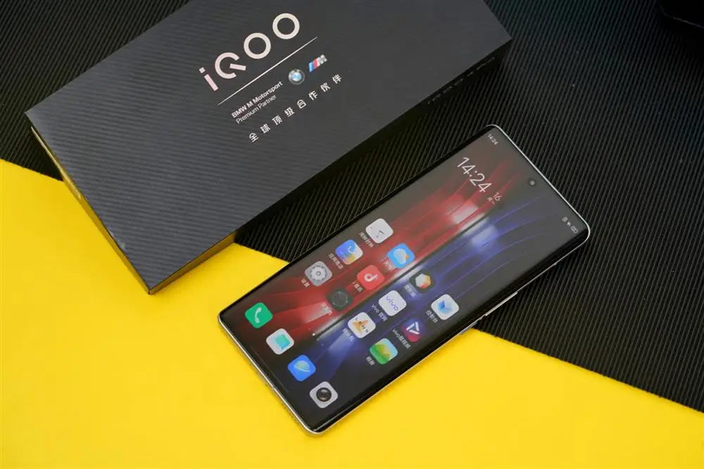 ddr5 ram Original Vivo Iqoo 8 Pro Mobile Phone Snapdragon 888 Plus Android 11.0 6.78" 120HZ E5 Screen 50.0MP 120W Charger+Wireless Charge laptop 8gb ram