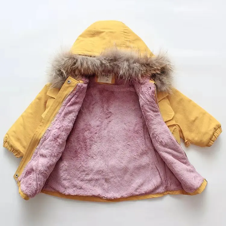 Пуховики для девочек; детская зимняя куртка; модная куртка из плотного бархата с меховым воротником и капюшоном; хлопковая куртка с завязками; парка для девочек