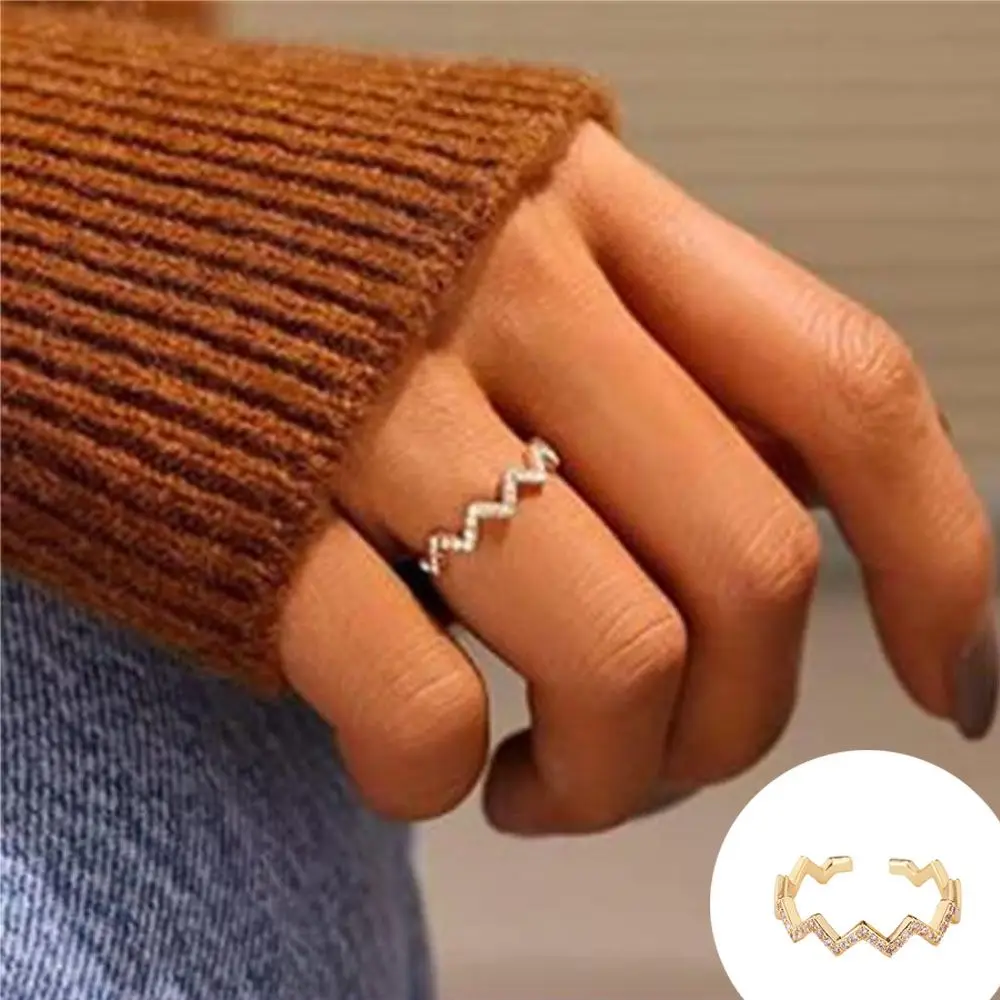 Bague Qui Veut Etre Mon Associe Bague ondulée simple couche en forme de Z pour ma fille, nouvelle bague de  personnalité, haut et bas, cadeau d'ouverture ajustable | AliExpress