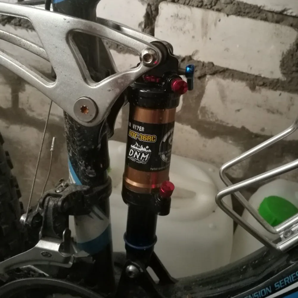 Beste 2019 NIEUWE DNM Mountain Downhill Fiets Coil Rear Shock 165mm MTB Mountainbike 190mm 200mm DNM Air rear Shock met Lockout