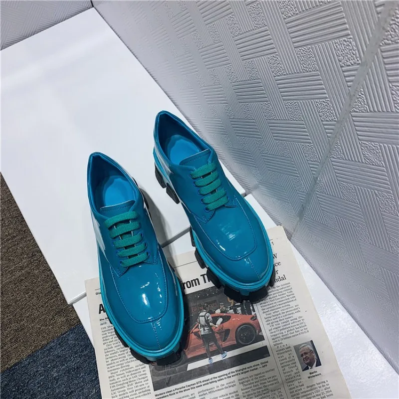 

Туфли женские из лакированной кожи, брендовая повседневная обувь на платформе, на шнуровке, уличная одежда, танкетка в стиле Харадзюку, карамельные цвета