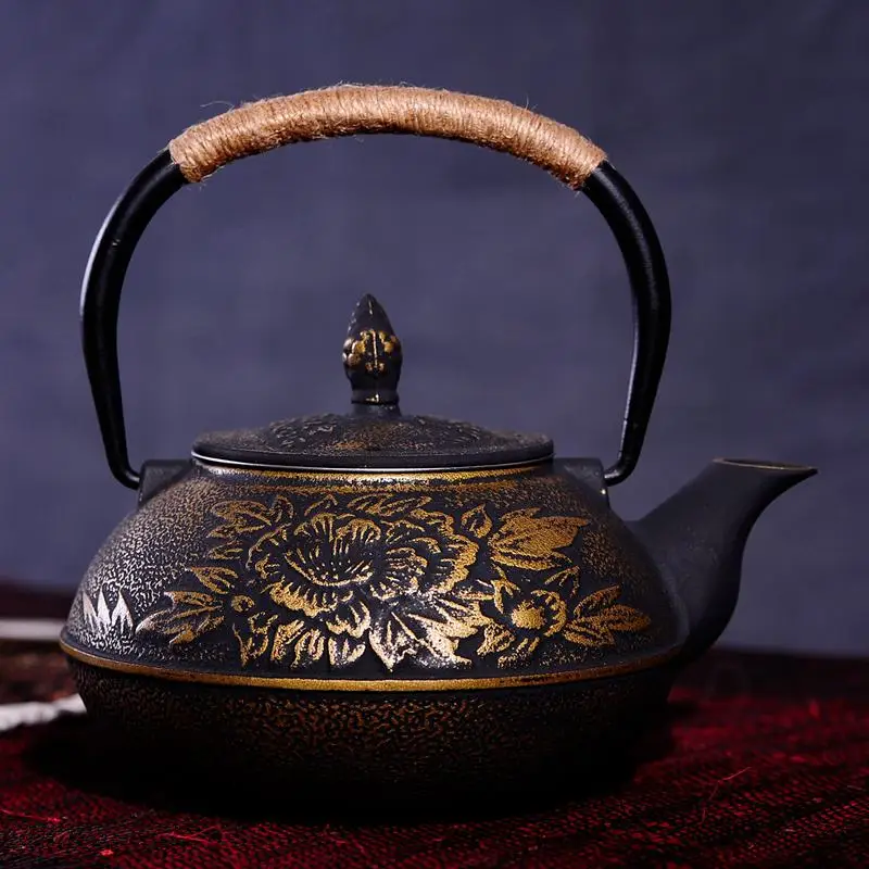 ProfessionalUncoated teapot iron teapot iron pot, peony big iron pot 900 ml