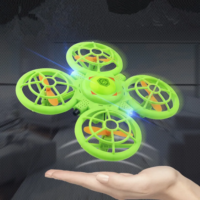 

Smart gesture-sensing flying saucer/quadruple-axis anti-wrestling levitation aircraft for mini-UAV