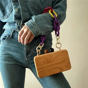 

2020 new design high quality spring and summer new wood series bead square box shoulder bag diagonal wood evening clutch handbag