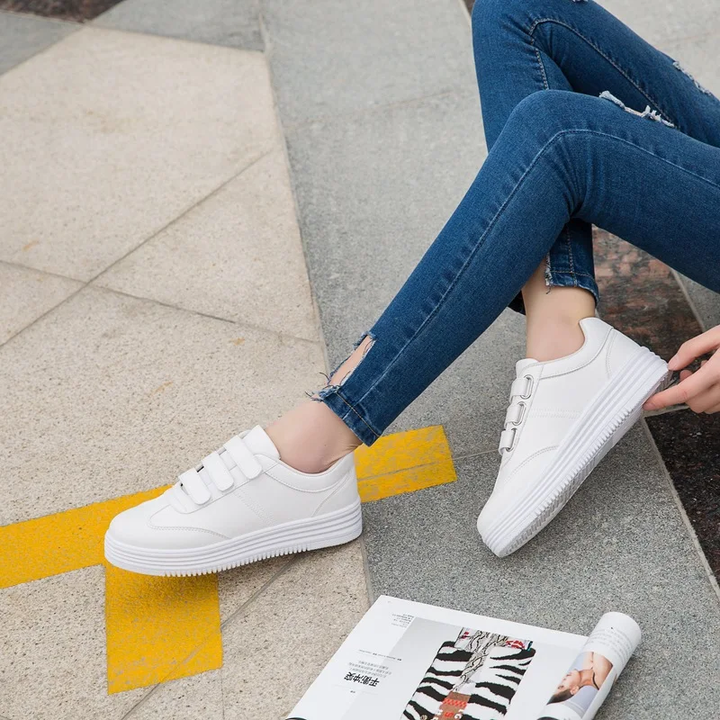 

New Style Shoes Women's 2018 Thick Bottomed MacBook Autumn Velcro Single Shoes Women's Korean-style Versatile Sports Adult Board