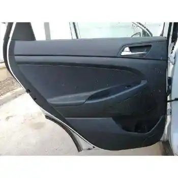 

TRIM LEFT REAR DOOR HYUNDAI TUCSON