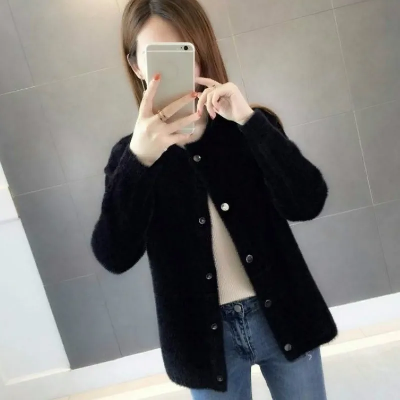 black Neploe в Корейском стиле с круглым вырезом Свободный вязаный кардиган Куртки Для женщин "Улыбка" сплошная Простая Кнопка Pull Femme Hiver; модель без застежек Стиль Женская куртка 45529 - Цвет: black
