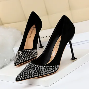 

Stiletto High Heel Women Pumps Pointed Women Shoes Metal Rivet Party Shoes Shallow Ladies Shoes Slim Wedding Shoes Bride Pumps