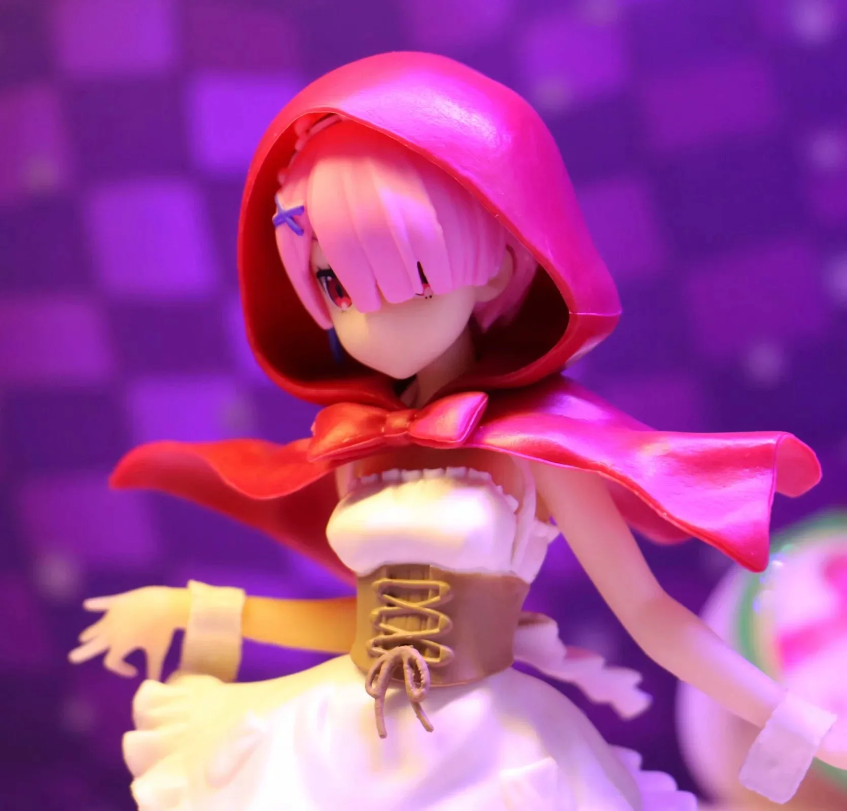 Re: Zero-Starting of a Different World Life REM Ram Little Red Riding Hood Boxed Garage Kit