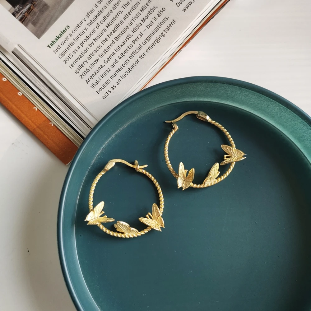 

Gold 925 Sterling Silver Twisted Wire Hoop Earring with Flying Butterfly Girls Prom Gift Huggie Post Circle Cartilage Earrings