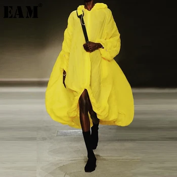 

[EAM] Loose Fit Yellow Thin Asymmetrical Big Size Sunscreen Jacket New Hooded Long Sleeve Women Coat Fashion Spring 2020 1S395