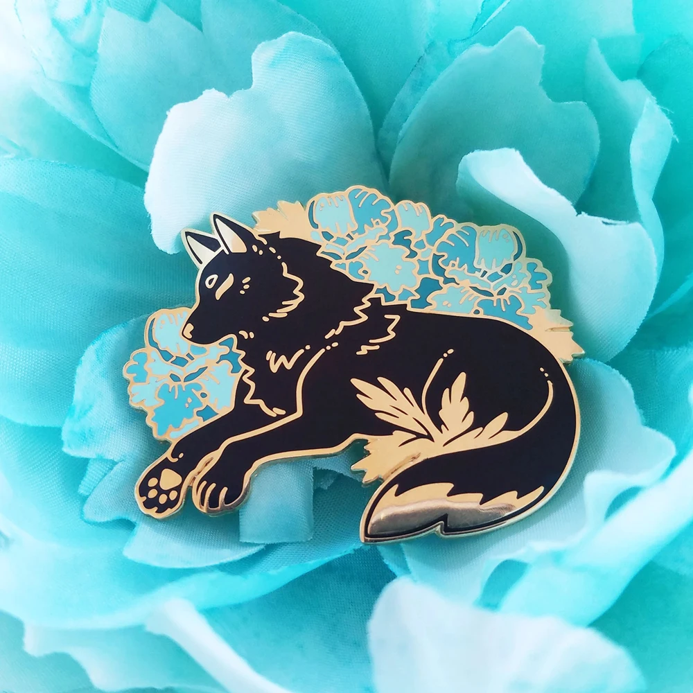 

Wolfsbane Wolves Pastel Hard Enamel Pin Fashion Cartoon Plant Blue Flowers Brooch Elegant Mother Wolf Badge Gift for Mom