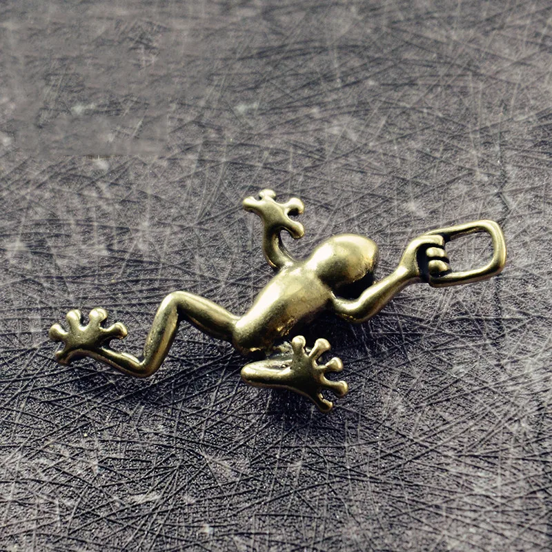 1-2PC-Mini-Cute-Brass-Little-lucky-Frog-Pure-Copper-Statue-Pendant-Keychain-Hooks-Pocket-Figurines (2)