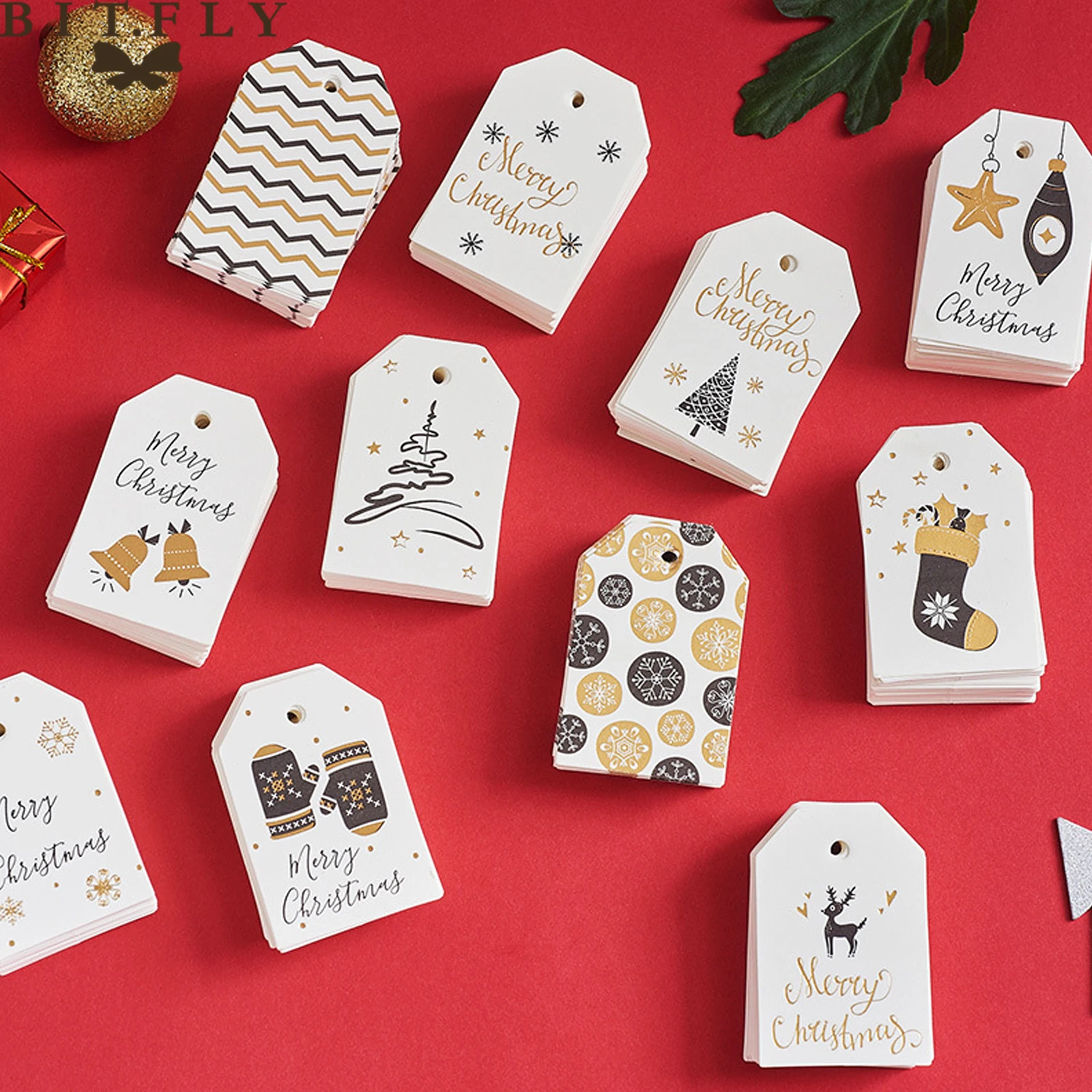 

100pcs Kraft Paper Merry Christmas Tags Label Christmas Tree Bell Santa Claus Hang Tags Gift Wrapping New Year Party Supply