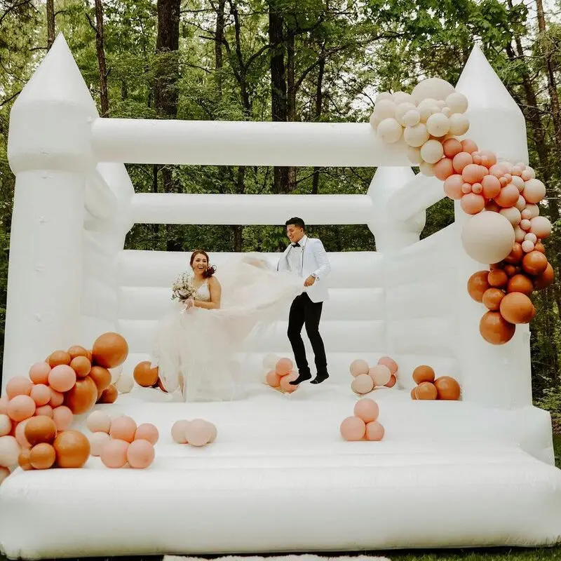 Selling Inflatable White Bounce House 