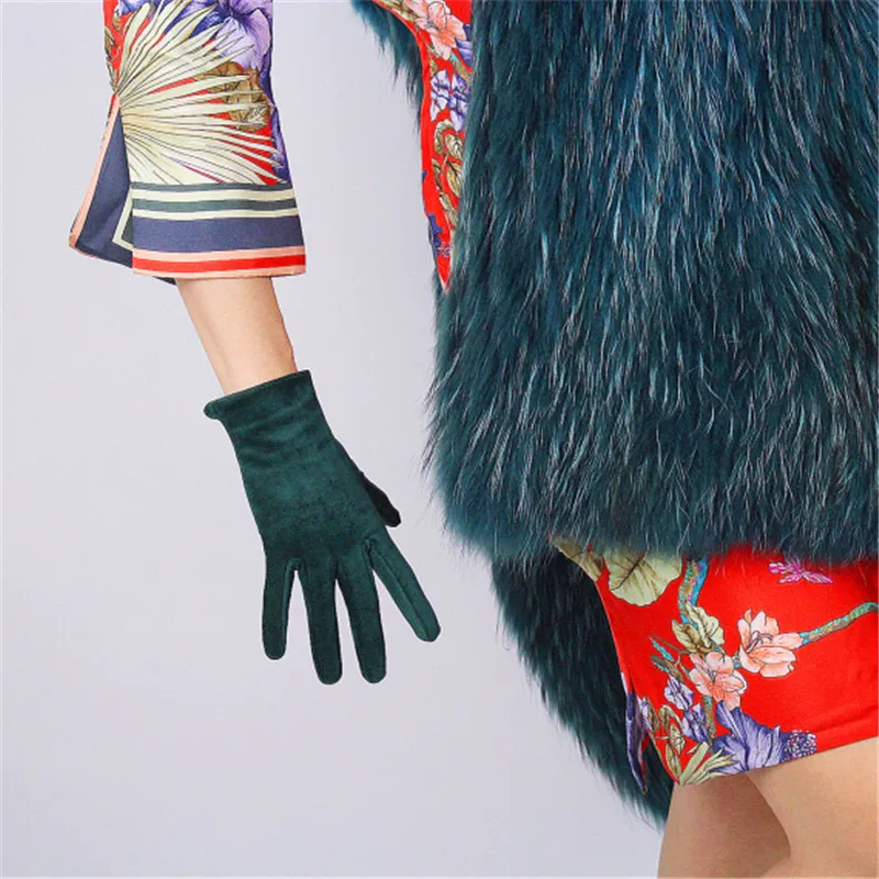 Gloves