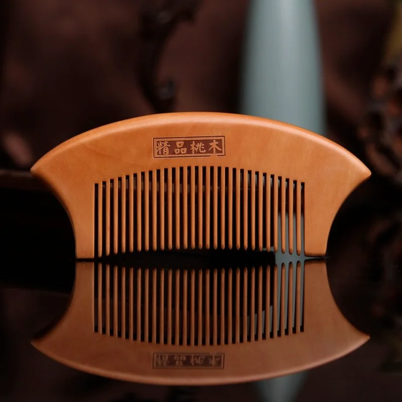 Of Carve Patterns or Designs on Woodwork Wooden Comb Combs Anti-static Portable Massage Scalp Care Abortion Custom Of Carve Patterns or Designs on Woodwork Wooden Comb Combs Anti-static Portable Massage Scalp Care Abortion Custom