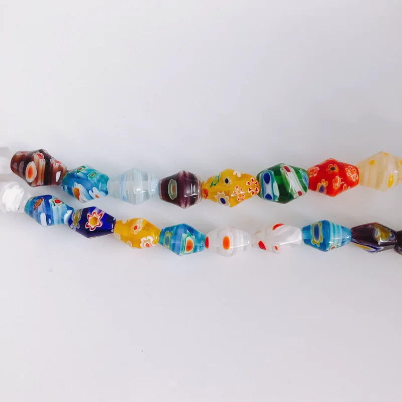 

Mixed Color Translucent Plum Blossom Loose Beads Glass Handmade Beaded Necklace and Bracelet Material Jewelry