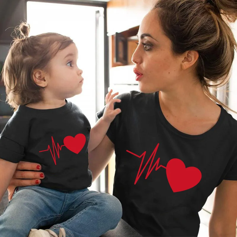 

Love Heartbeat Cotton family matching clothes Outfits Mother And Daughter T-Shirt Summer Bestfriend Baby Bodysuit Mama Tshirt