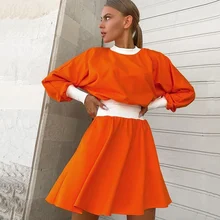 2021 Early Autumn New Women's Long Sleeve Round Neck Bat Sleeve Color Contrast Commuter Sweater Skirt Pleated Sports Suit