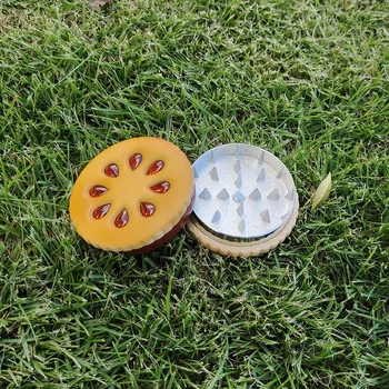

Plastic Funny Cookie Shape Herb Grinder 2 Part Portable Grinder Smoking 56mm Herb Crusher Smoking Accessories