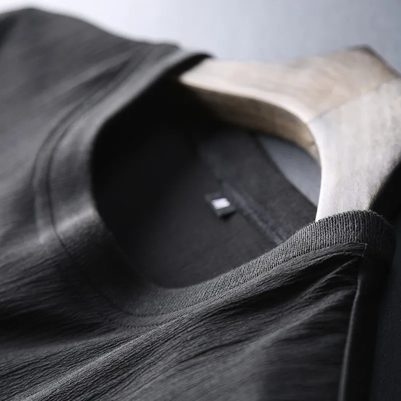 Рисунок 3 - Костюм спортивный мужской из дышащего хлопка и льна