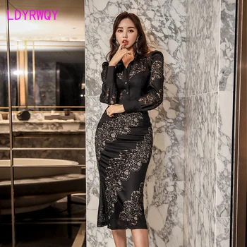 

2020 spring new women's lace stitching top + high waist pack hip skirt suit Regular V-Neck Pullover