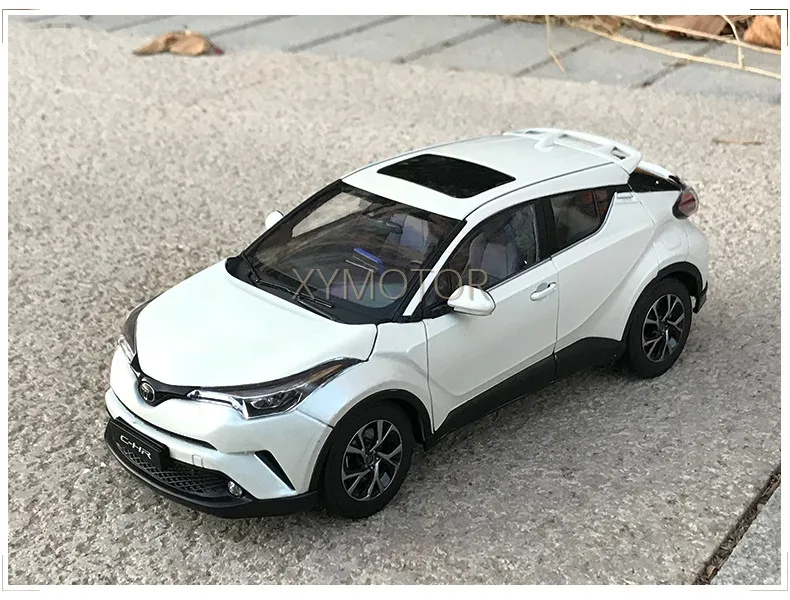 1:18 Voor Toyota C HR Chr Suv Diecast 