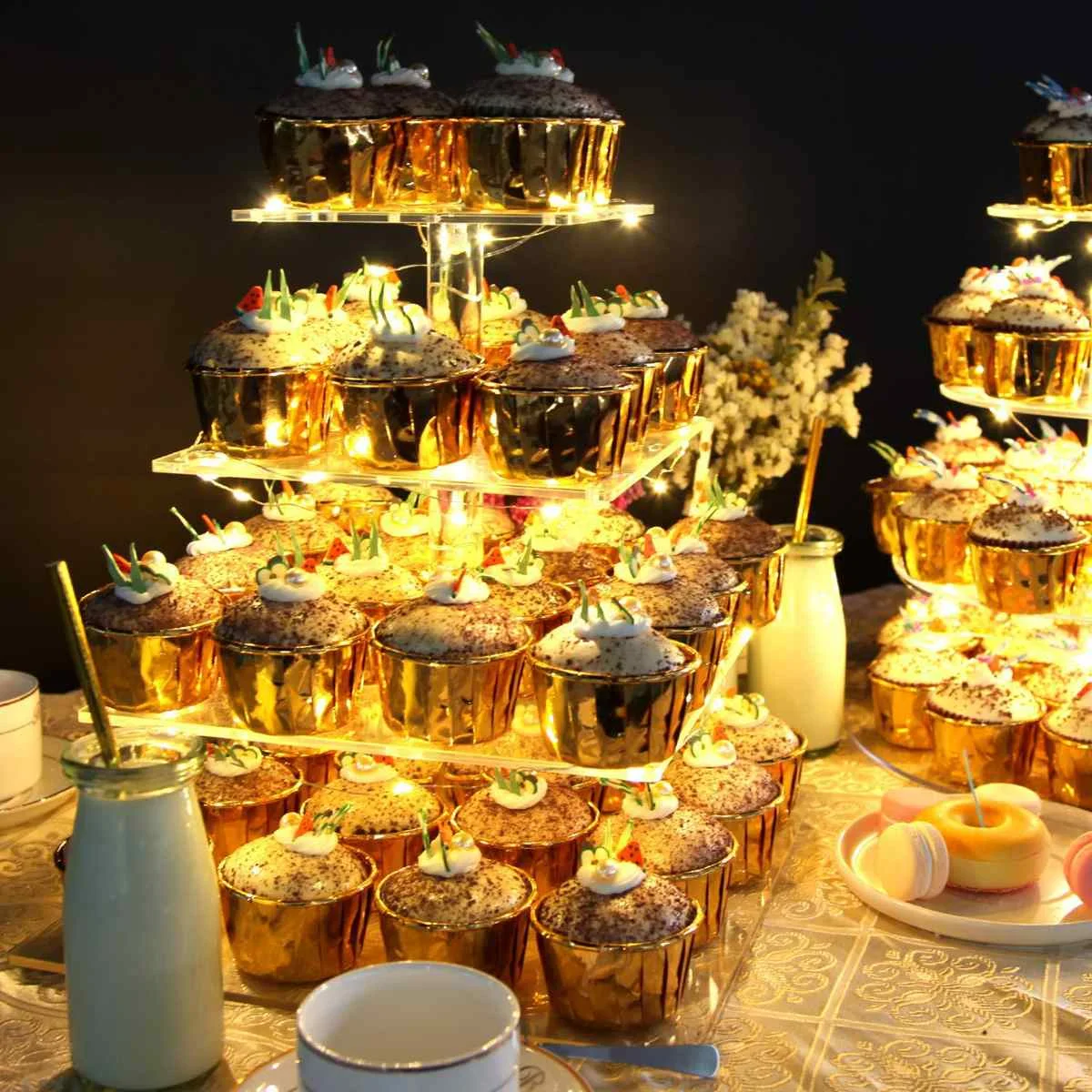 

Hot New Acrylic 4 Layer Cake Stand Tray Wedding Party Cupcake Display Holder Tools LED String Light DIY Christmas Decorations fo