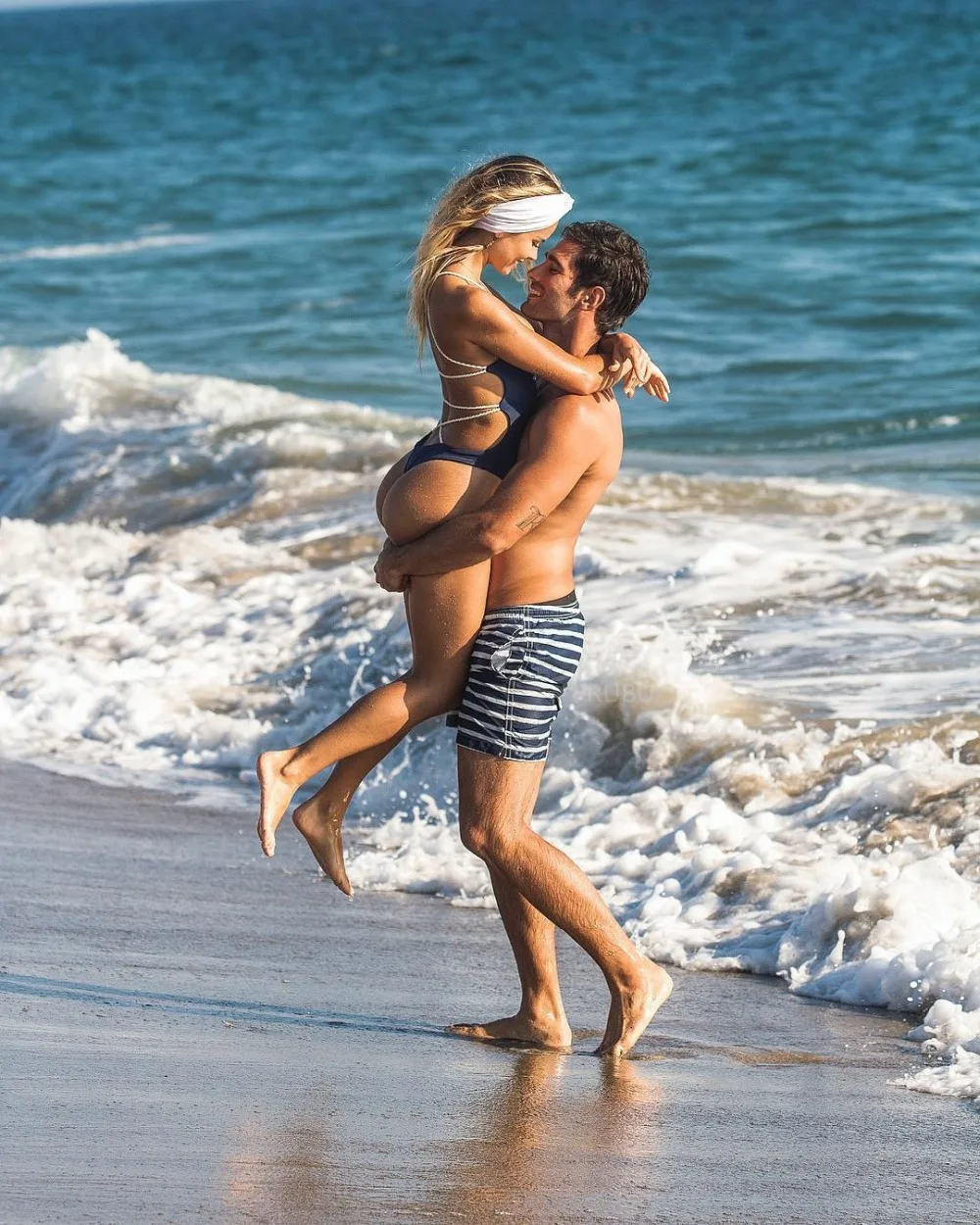 5736907178_939812669