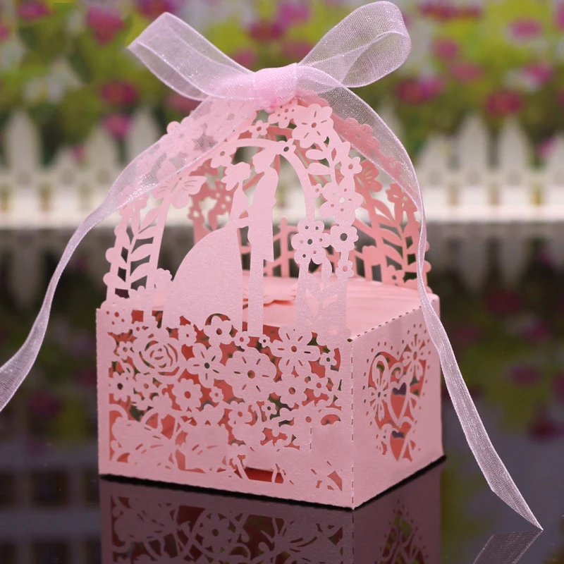 

50x Hollow Out Pattern Candy Paper Boxes Bags Wedding Party Decoration w/Ribbon