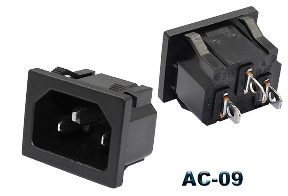 3 pin male socket