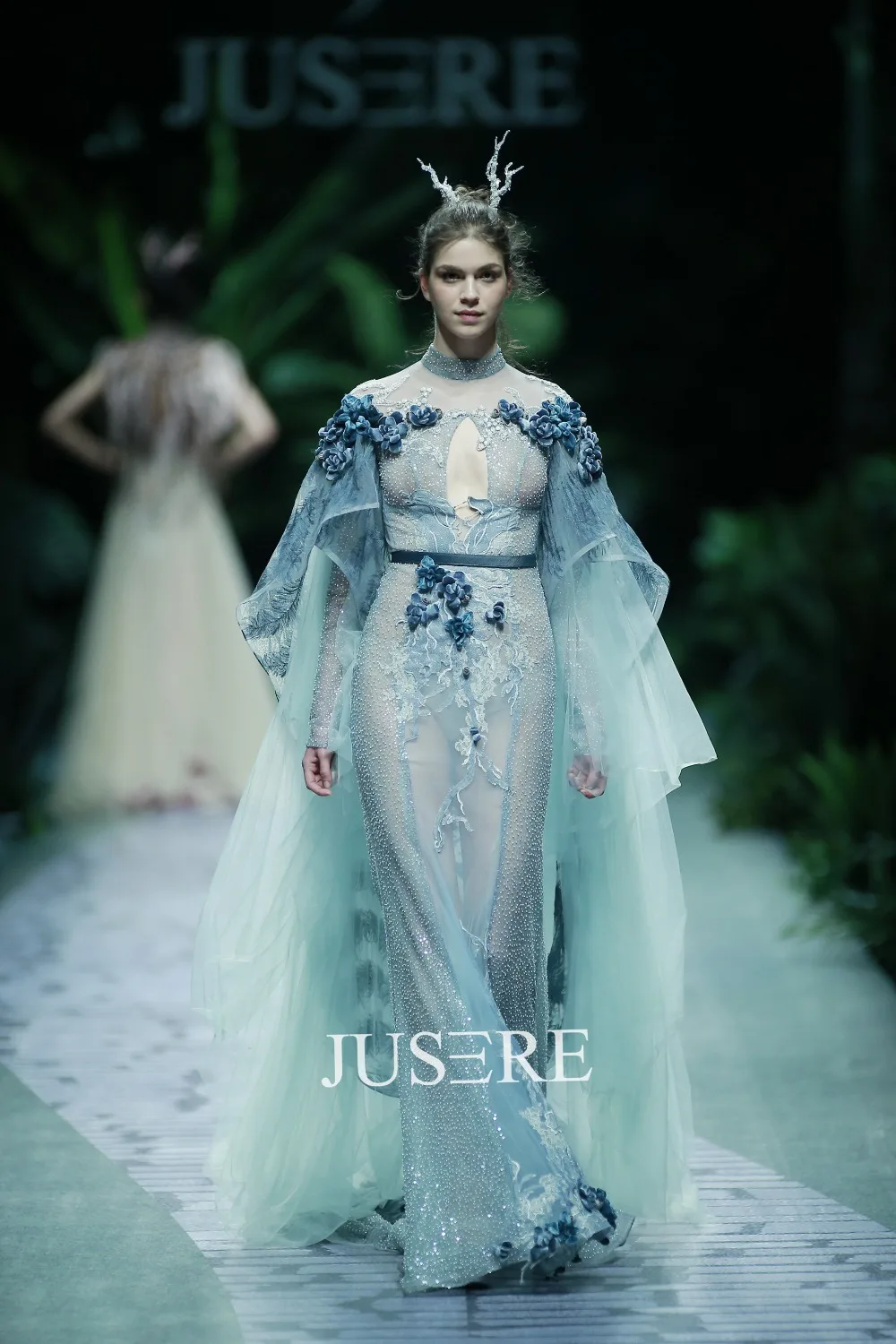 Jusere Мода Подиум стиль подходит бисерные вечерние платья плиссированные рукава с гофрированными манжетами официальное платье с накидкой вечерние платья