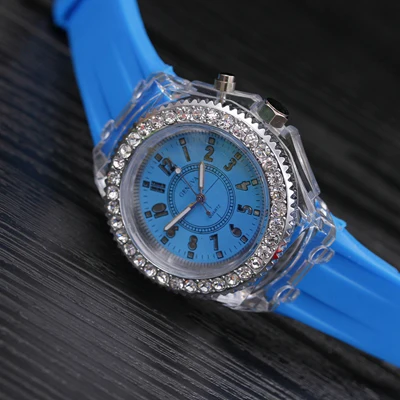 Light Blue Светодиодный свет вспышки светящиеся часы Для женщин Для мужчин мальчики девочки силиконовые наручные часы со стразами часы Детские Relogio Saati - Цвет: Light Blue