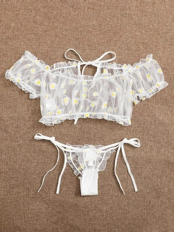 Sexy Lace Women's Underwear Set Transparent Little Daisy Shoulder-length Sexy Lingerie Halter Cute Girl Thong cute underwear sets