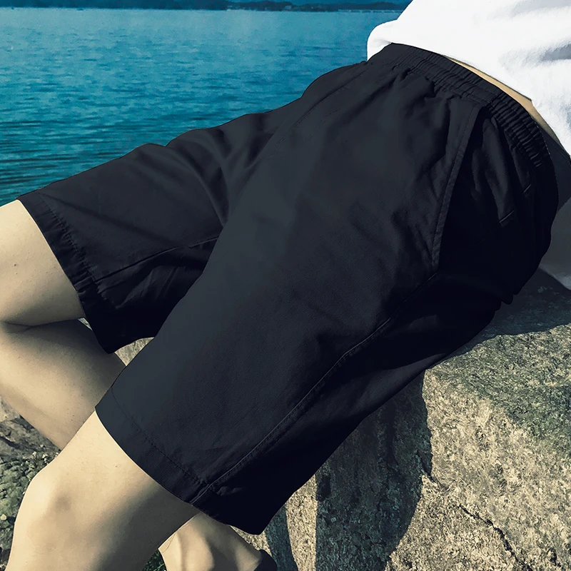 Men's new multi-color men's shorts for summer are fashionable, cool, simple, loose and casual