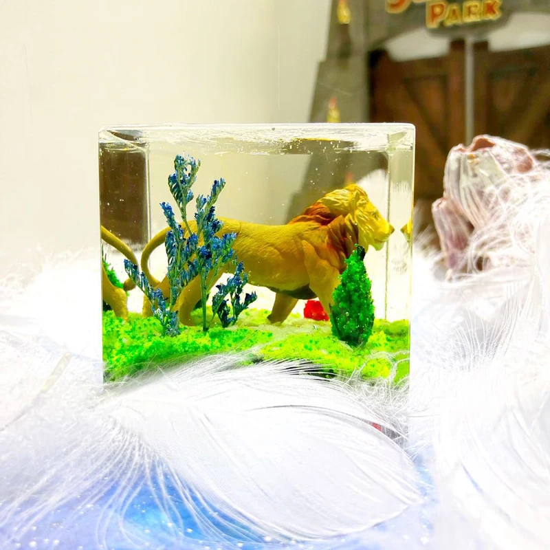 Handicraft Resin Lion Crystal Animal Qi Tan Ocean Hall Resin Decoration Car Decoration Creative Gift