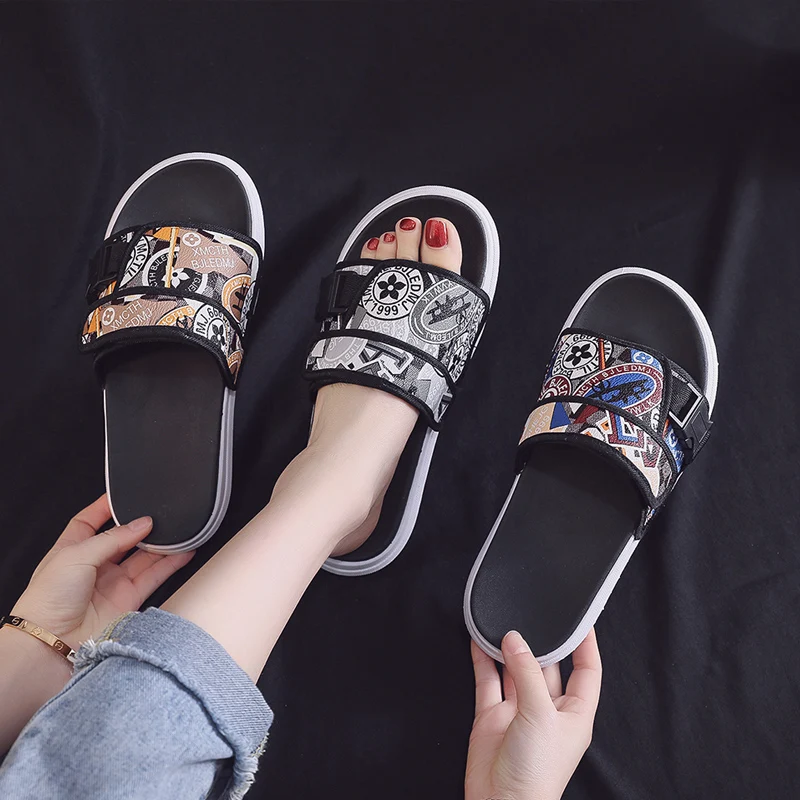

Summer Flat sandals 2020 New mens slides platform shoes men slippers Non-slip slides Fashion slippers women sandals shoes woman