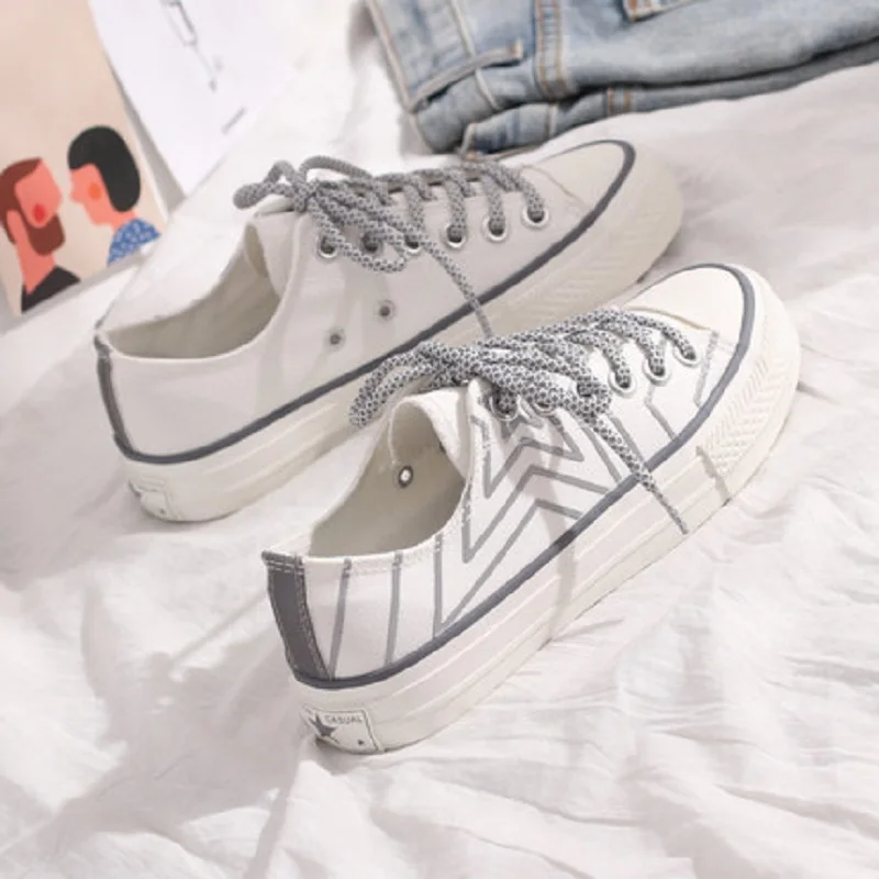 Маленькие белые туфли Новинка весна-осень 2019 индивидуальная трендовая